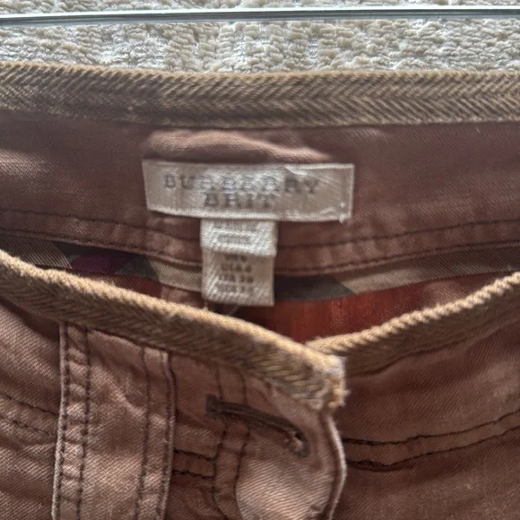Women’s Burberry linen shorts